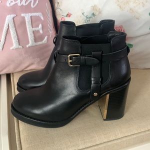 TOPSHOP Mine Black ankle boot